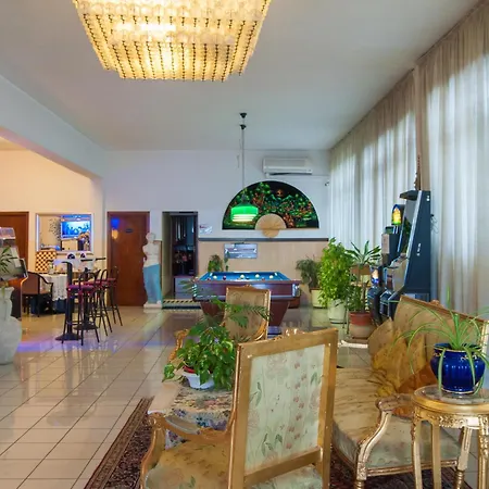 Elefante Bianco Hotel 3*