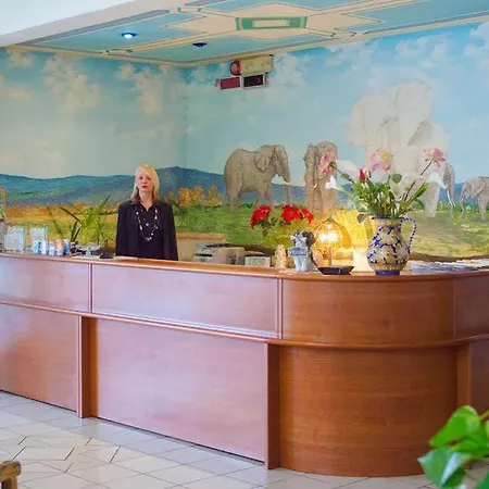 Hotel Elefante Bianco 3*