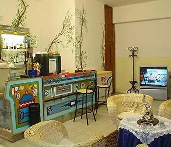 伊利芳缇比安科酒店 酒店 克雷斯佩拉诺