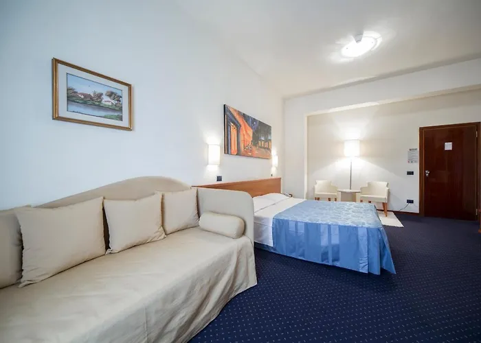 Elefante Bianco Hotel 3*